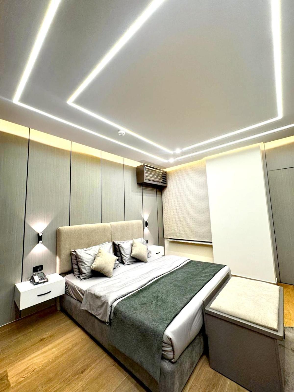 Queens Suite Hotel Beirut Exterior photo