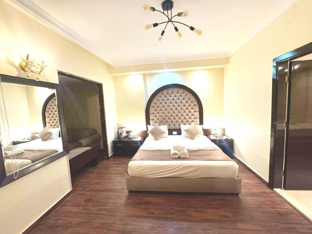Queens Suite Hotel Beirut Exterior photo