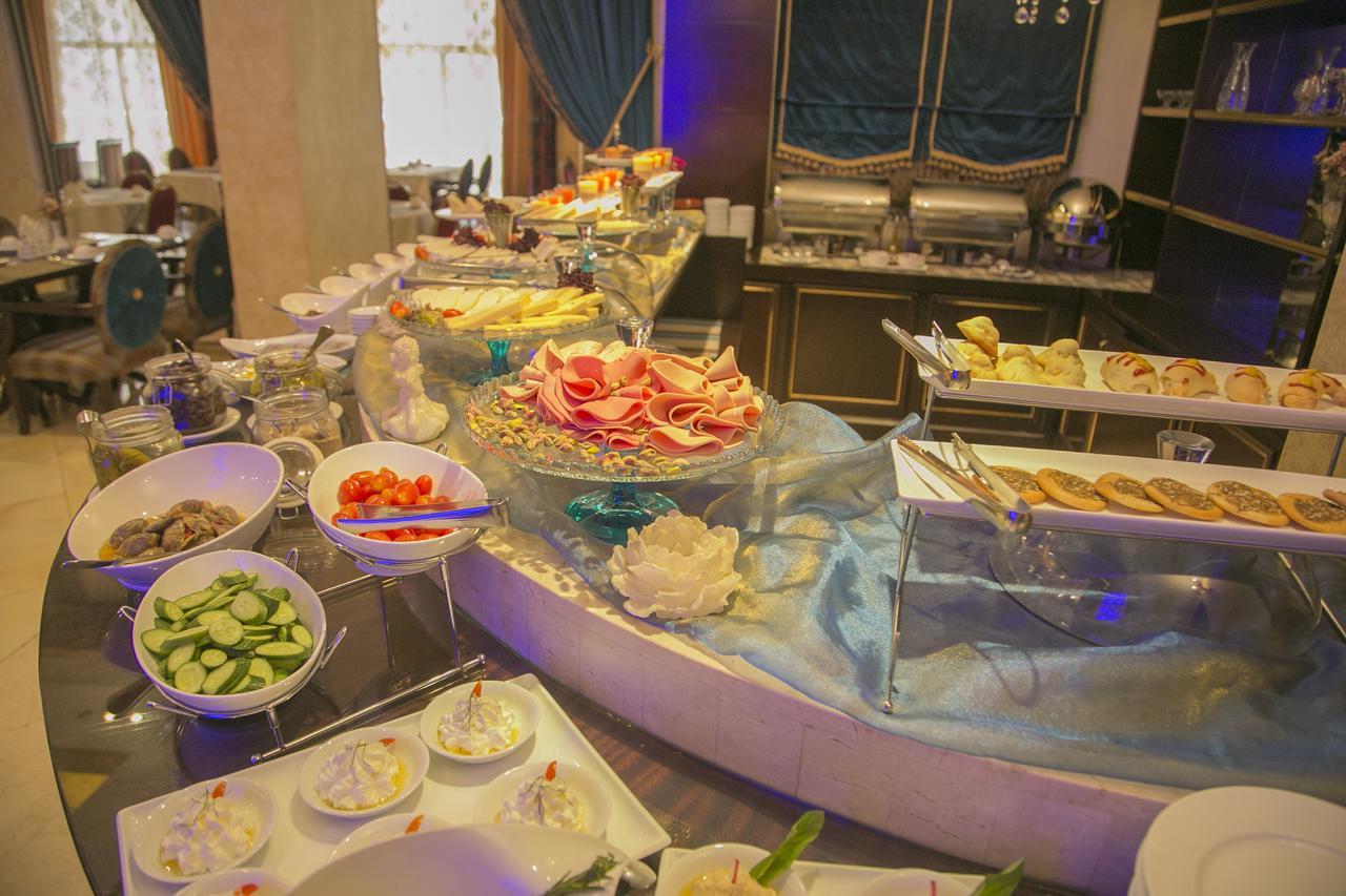 Queens Suite Hotel Beirut Exterior photo
