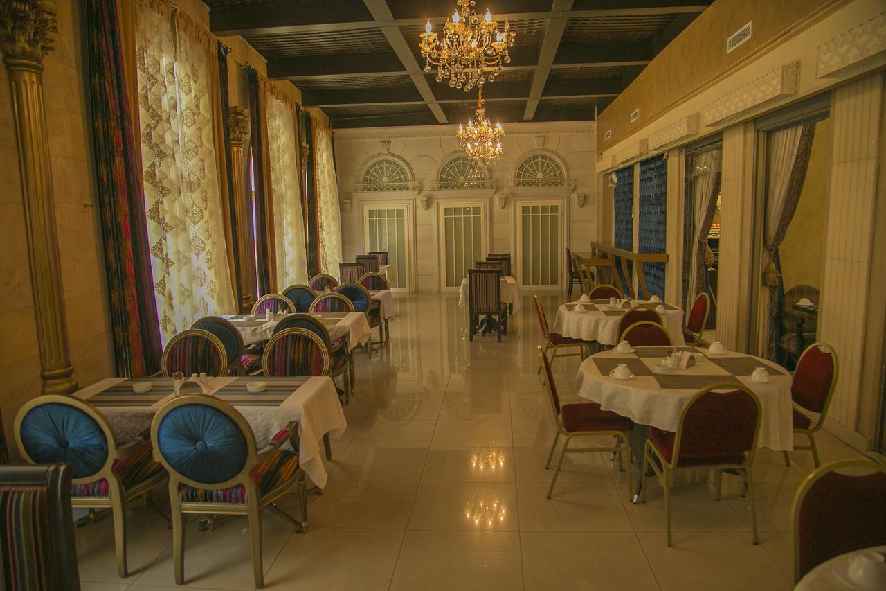 Queens Suite Hotel Beirut Exterior photo